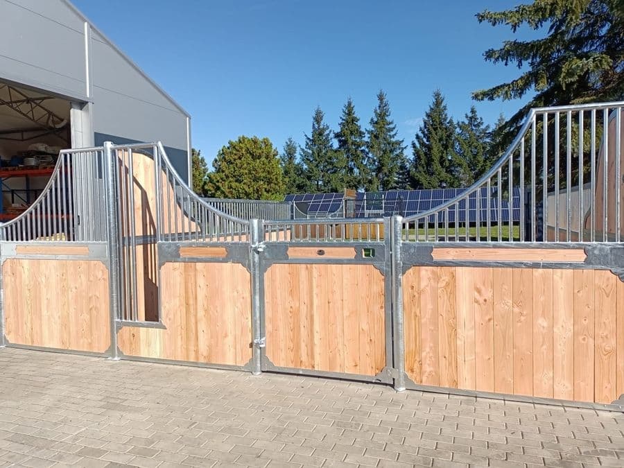 FW12 Pferdeboxen Vorderfront Watea (3mB x 2,20mH) - Bild 3