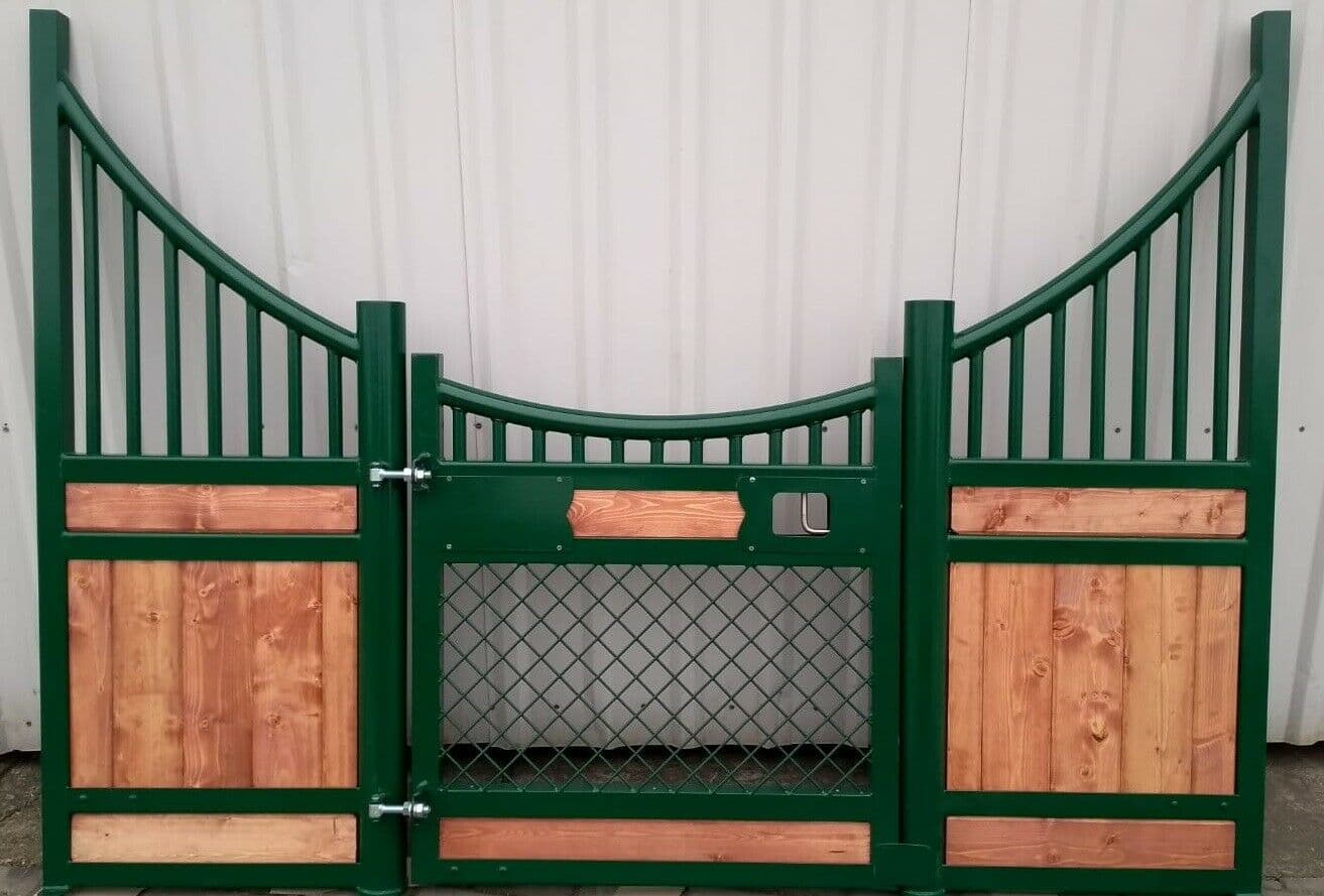 FW7 Pferdeboxen Vorderfront Magic Pony (3mB x 1,7mH) - Bild 4