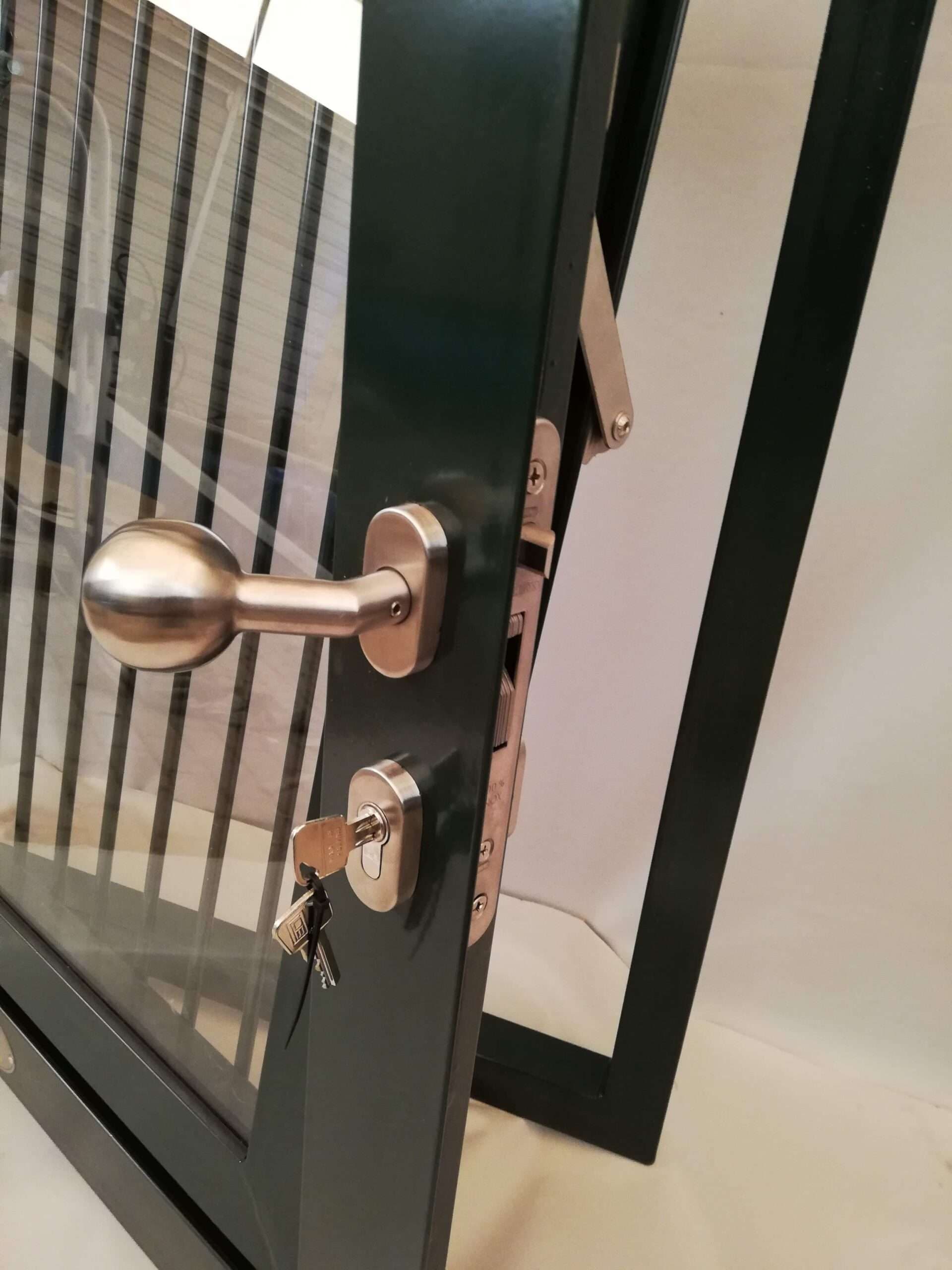 W2 Fenster Drehfenster mit dünnen Sprossen (1mB x 1mH) - Bild 5