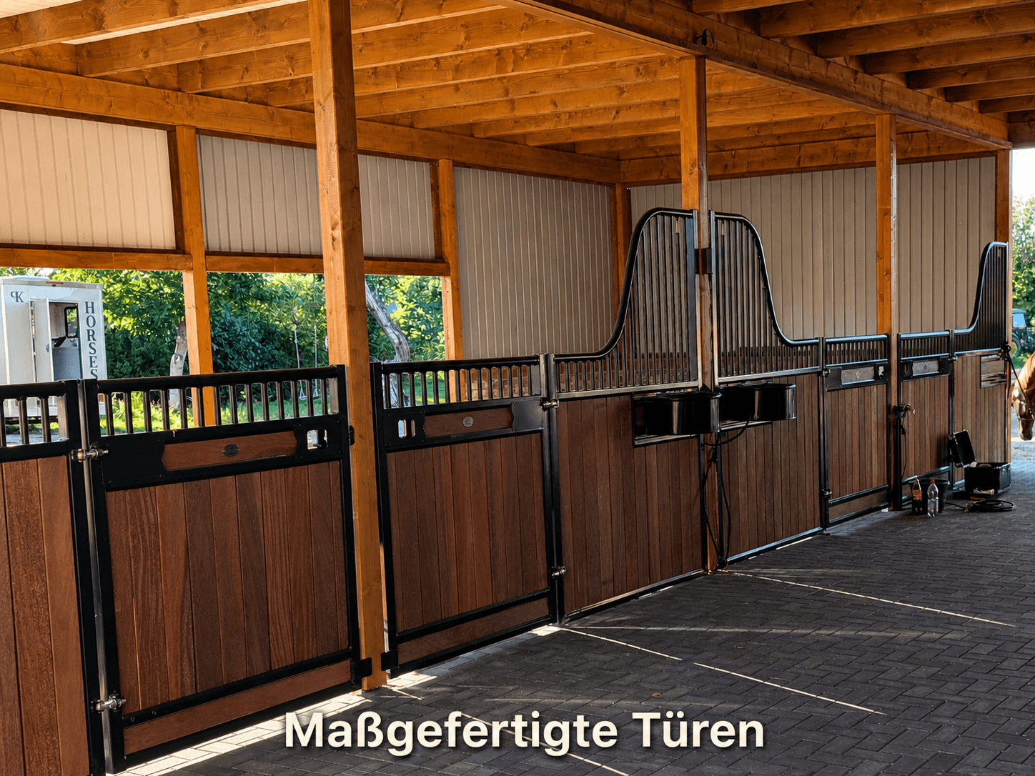FW5 Pferdeboxen Vorderfront Nabu (3mB x 2,20mH) - Bild 3